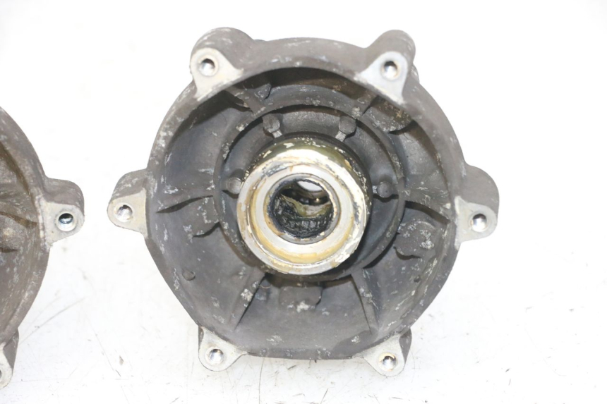 photo de MOZZO RUOTA ANTERIORE PIAGGIO IE MP3 YOURBAN 300 (2011 - 2016) - Dettagli dei punti di fissaggio