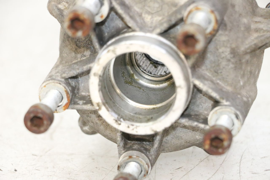 photo de MOZZO RUOTA ANTERIORE PIAGGIO LXV 4T 50 (2009 - 2013) - Altra angolazione