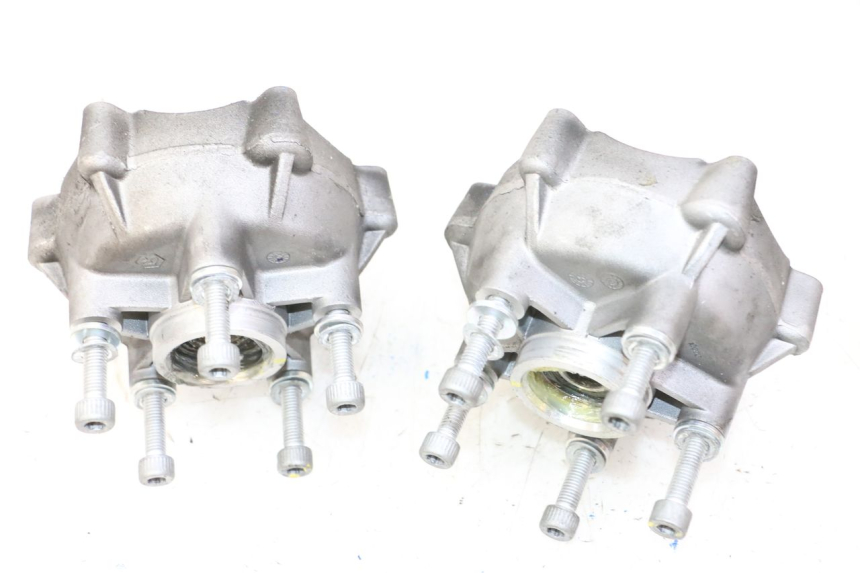 photo de MOZZO RUOTA ANTERIORE PIAGGIO MP3 HPE 310 (2024 - 2025) - Zoom sullo stato d'uso