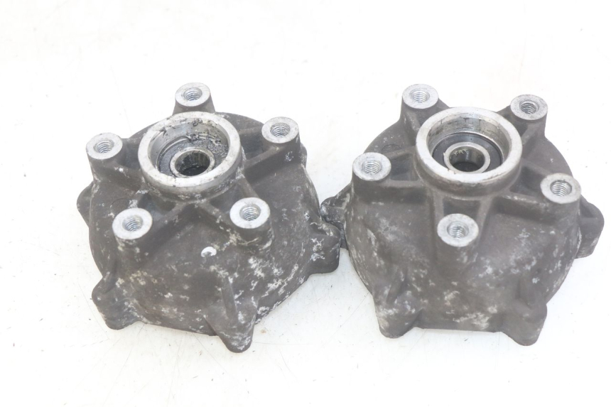 photo de MOZZO RUOTA ANTERIORE PIAGGIO MP3 LT 400 (2007 - 2012) - Vista d'insieme del prodotto