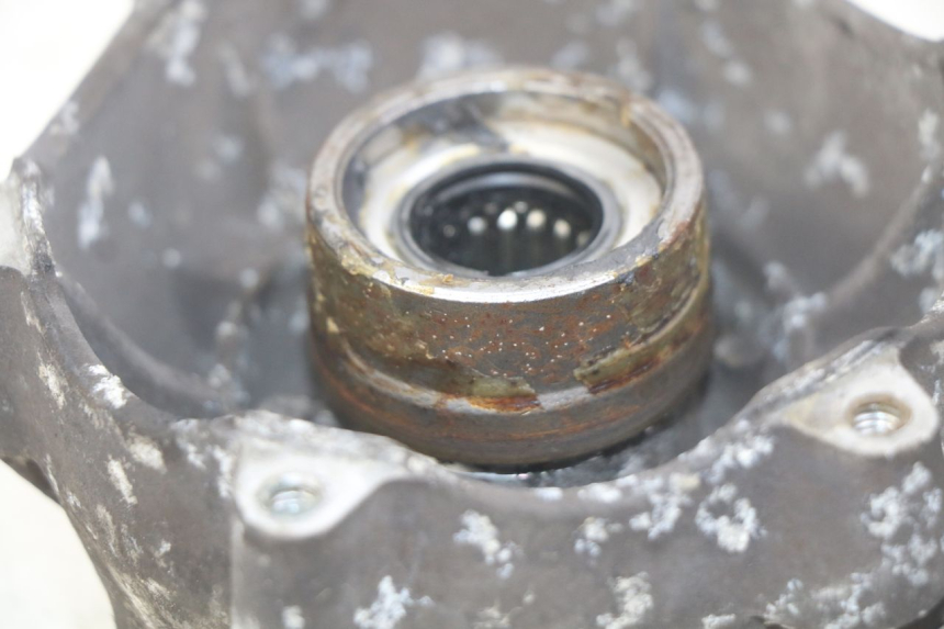 photo de MOZZO RUOTA ANTERIORE PIAGGIO MP3 LT 400 (2007 - 2012) - Dettagli dei punti di fissaggio