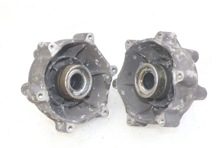 photo de MOZZO RUOTA ANTERIORE PIAGGIO MP3 LT 400 (2007 - 2012) - Stato della superficie e materiale