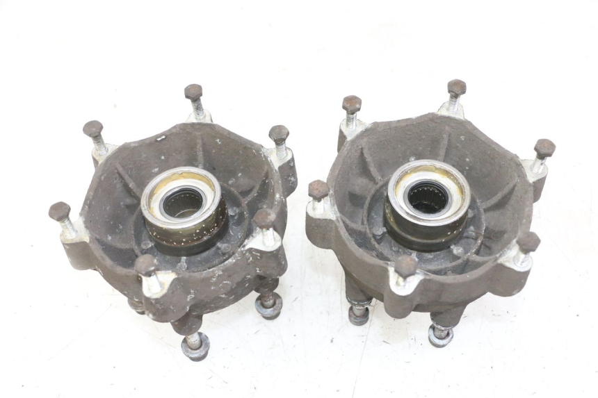 photo de MOZZO RUOTA ANTERIORE PIAGGIO MP3 LT 400 (2007 - 2012) - Dettagli dei punti di fissaggio