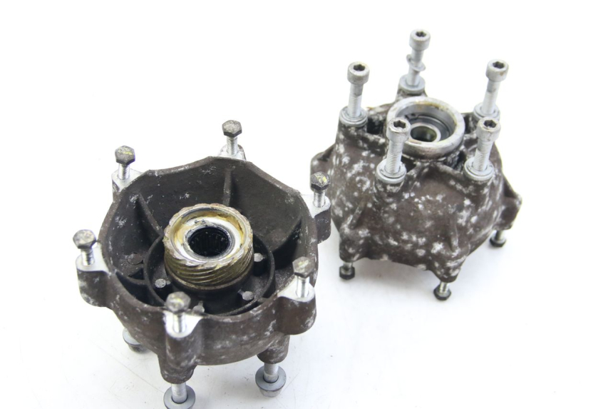 photo de MOZZO RUOTA ANTERIORE PIAGGIO MP3 125 (2006 - 2014) - Vista principale