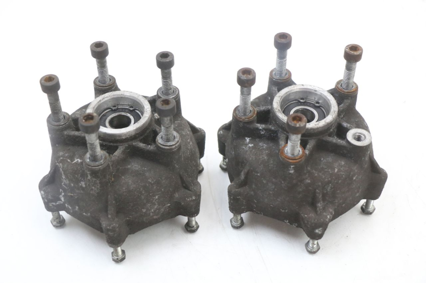 photo de MOZZO RUOTA ANTERIORE PIAGGIO MP3 125 (2006 - 2014) - Vista principale