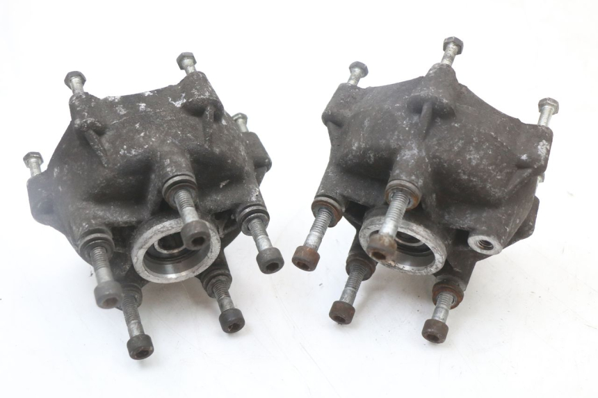 photo de MOZZO RUOTA ANTERIORE PIAGGIO MP3 125 (2006 - 2014) - Zoom sullo stato d'uso