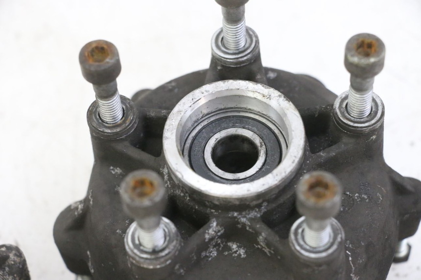 photo de MOZZO RUOTA ANTERIORE PIAGGIO MP3 500 (2011 - 2015) - Vista d'insieme del prodotto