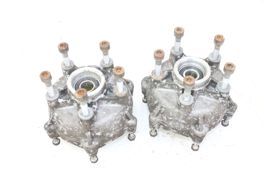 photo de MOZZO RUOTA ANTERIORE PIAGGIO MP3 RL 250 (2006 - 2010) - Vista d'insieme del prodotto