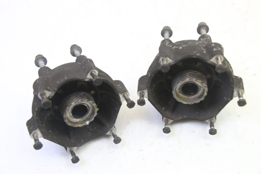 photo de MOZZO RUOTA ANTERIORE PIAGGIO MP3 125 (2006 - 2014) - Vista principale