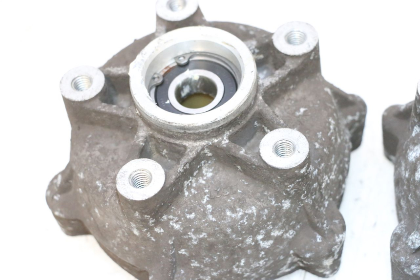 photo de MOZZO RUOTA ANTERIORE PIAGGIO MP3 RL 250 (2006 - 2010) - Primo piano tecnico