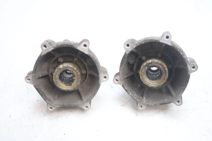 photo de MOZZO RUOTA ANTERIORE PIAGGIO MP3 125 (2006 - 2014) - Zoom sullo stato d'uso