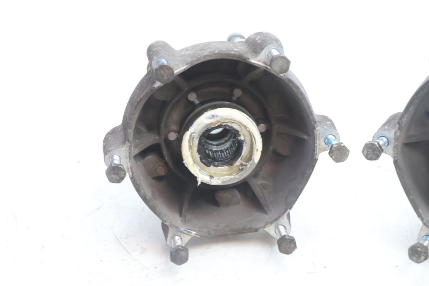 photo de MOZZO RUOTA ANTERIORE PIAGGIO MP3 500 (2016 - 2018) - Primo piano tecnico