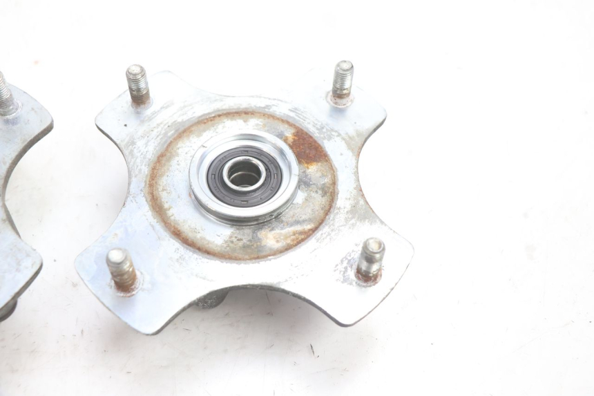 photo de MOZZO RUOTA ANTERIORE KYMCO MXU R 250 (2004 - 2010) - Zoom sullo stato d'uso