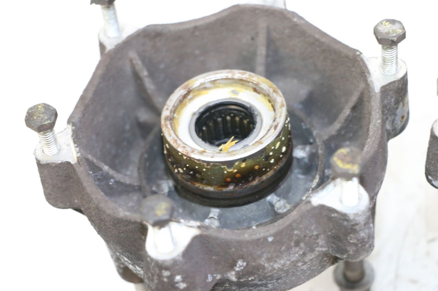 photo de MOZZO RUOTA ANTERIORE PIAGGIO MP3 LT 400 (2007 - 2012) - Primo piano tecnico