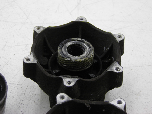 photo de MOZZO RUOTA ANTERIORE PIAGGIO MP3 RL 125 (2006 - 2014) - Zoom sullo stato d'uso