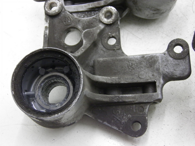 photo de MOZZO RUOTA ANTERIORE PIAGGIO MP3 RL 125 (2006 - 2014) - Vista d'insieme del prodotto