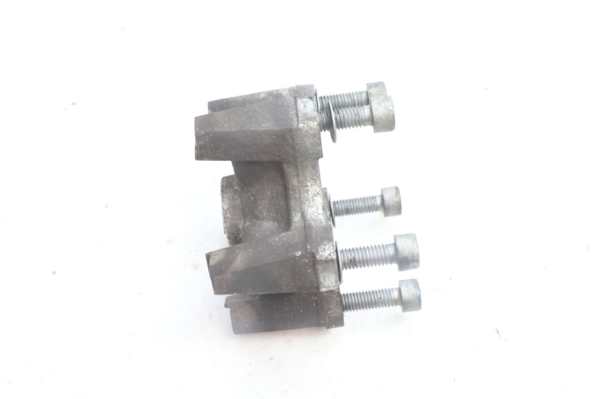 photo de MOZZO RUOTA ANTERIORE GILERA RUNNER SP 50 (2002 - 2004) - Primo piano tecnico