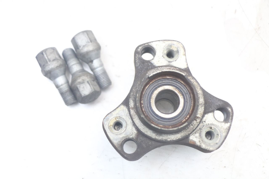 photo de MOZZO RUOTA ANTERIORE PEUGEOT SPEEDFIGHT 100 (1997 - 2007) - Vista principale