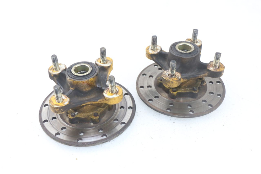 photo de MOZZO RUOTA ANTERIORE SHINERAY XY150STE 150 - Primo piano tecnico