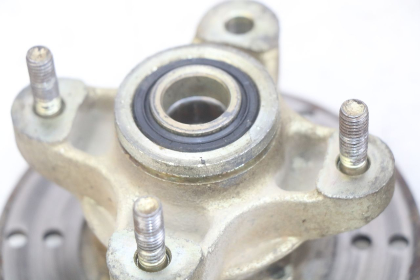 photo de MOZZO RUOTA ANTERIORE SHINERAY XY250 STXE 250 (2006 - 2012) - Stato della superficie e materiale