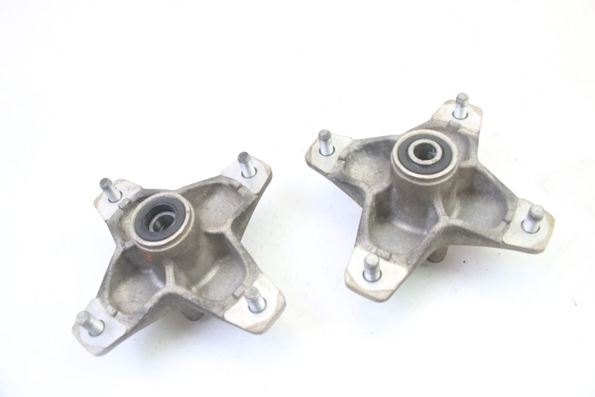 photo de MOZZO RUOTA ANTERIORE YAMAHA YFM R RAPTOR 250 (2008 - 2014) - Dettaglio del componente