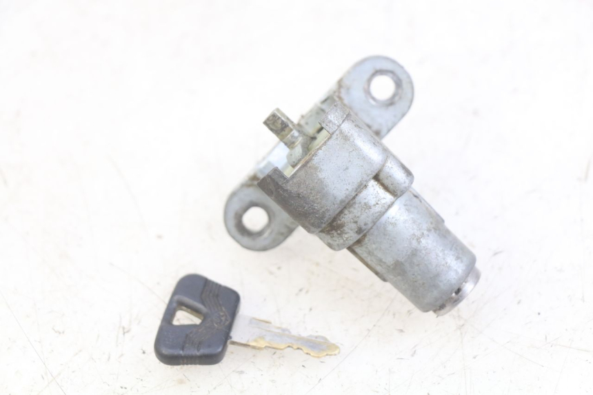 photo de NEIMAN MBK BOOSTER SPIRIT 50 (1999 - 2003) - Altra angolazione