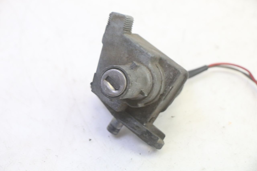 photo de BLOCCHETTO CHIAVI MBK BOOSTER SPIRIT 50 (2004 - 2017) - Zoom sullo stato d'uso