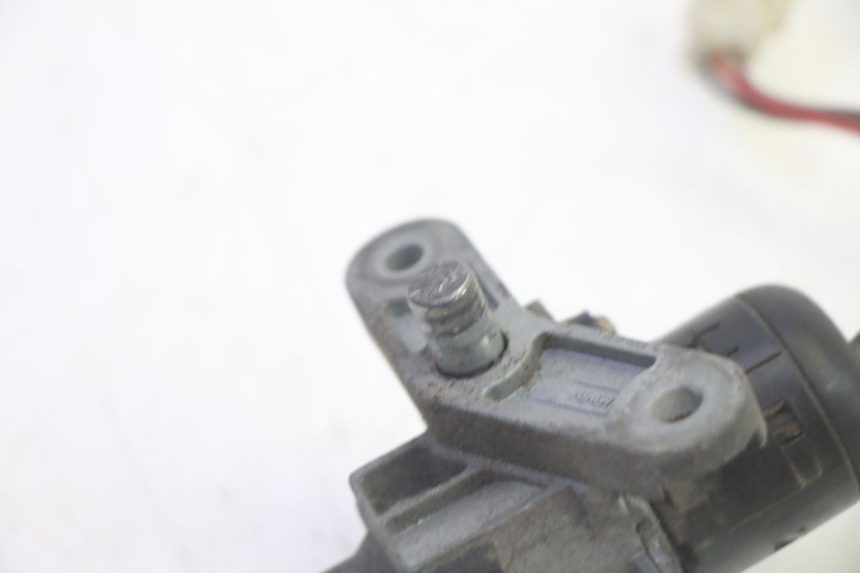 photo de BLOCCHETTO CHIAVI MBK BOOSTER SPIRIT 50 (2004 - 2017) - Vista d'insieme del prodotto