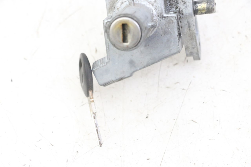 photo de NEIMAN MBK BOOSTER SPIRIT NAKED 50 (2004 - 2017) - Zoom sullo stato d'uso