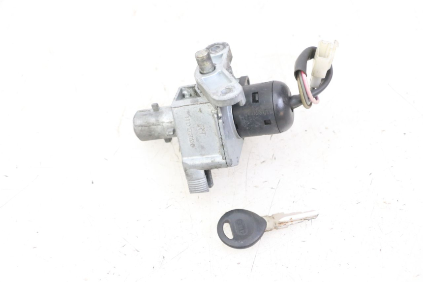 photo de NEIMAN MBK BOOSTER SPIRIT NAKED 50 (2004 - 2017) - Dettagli dei punti di fissaggio