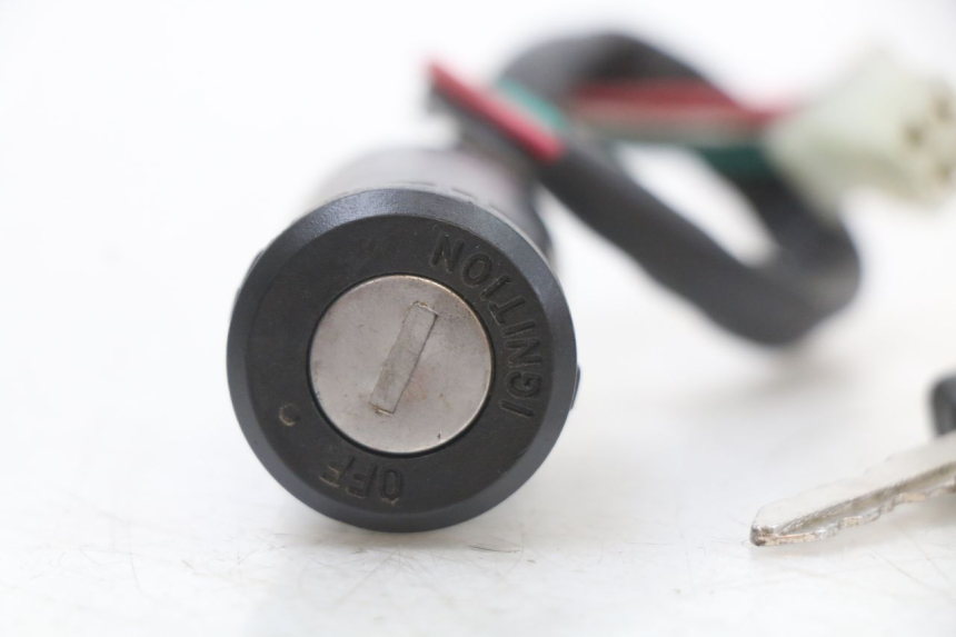 photo de BLOCCHETTO CHIAVI CCR DIRT BIKE 125 - Primo piano tecnico