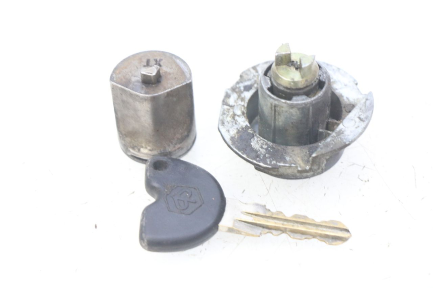 photo de NEIMAN PIAGGIO FLY 100 (2006 - 2010) - Altra angolazione