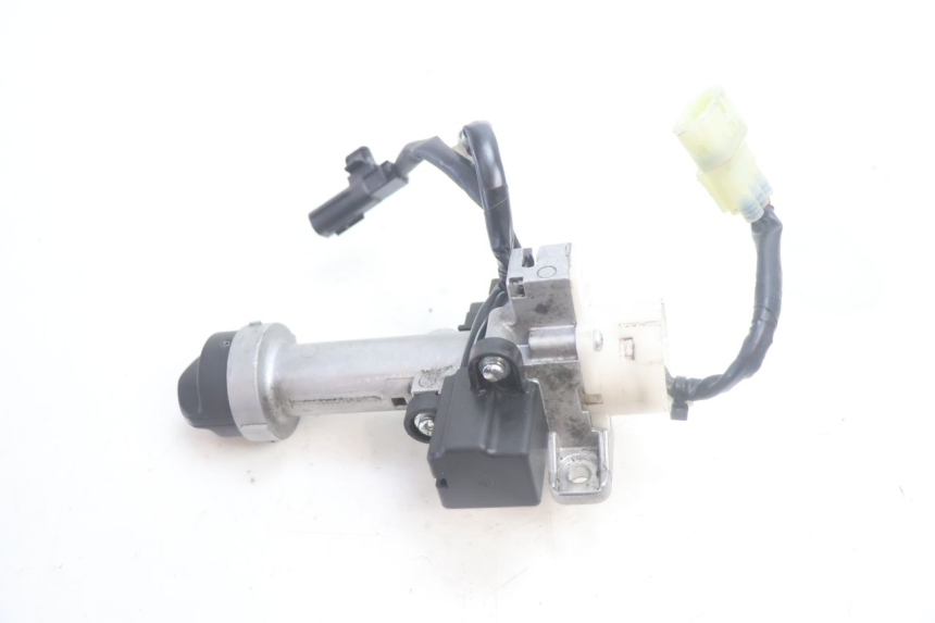 photo de BLOCCHETTO CHIAVI PIAGGIO MP3 HPE 530 (2022 - 2026) - Dettaglio del componente