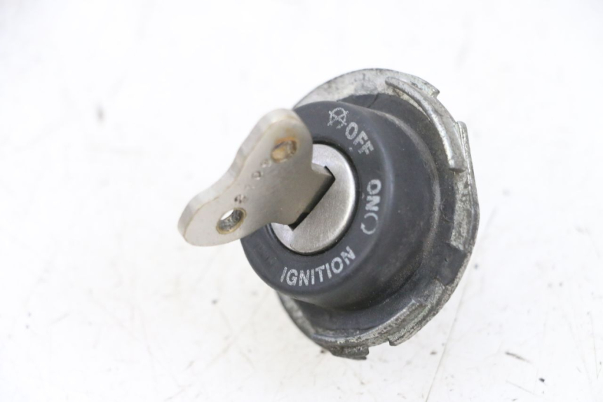 photo de BLOCCHETTO CHIAVI PIAGGIO NEW TYPHOON 50 (2018 - 2021) - Dettaglio del componente