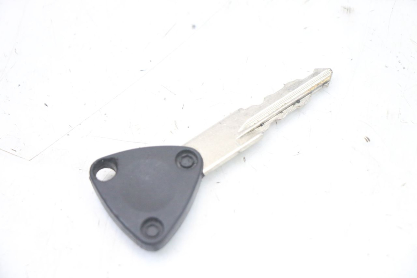 photo de NEIMAN PEUGEOT KISBEE 4T 50 (2018 - 2022) - Zoom sullo stato d'uso