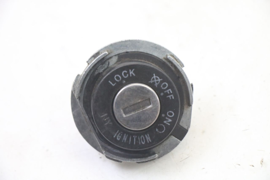 photo de NEIMAN PIAGGIO ZIP 4T 50 (2018 - 2020) - Altra angolazione