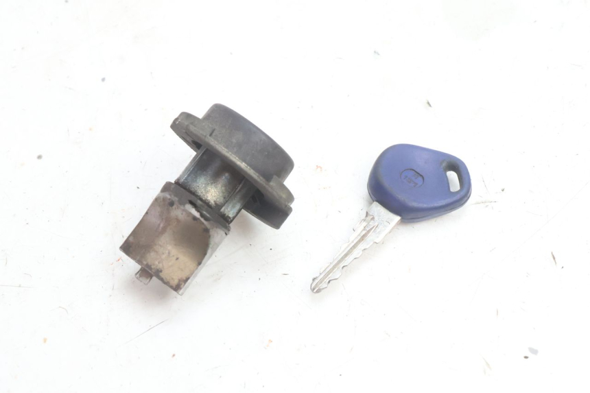 photo de BLOCCHETTO CHIAVI GILERA RUNNER SP 50 (2002 - 2004) - Vista principale