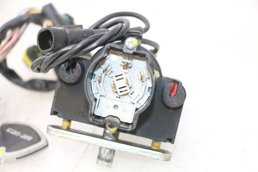 photo de BLOCCHETTO CHIAVI CAN-AM SPYDER RS 1000 (2008 - 2012) - Caratteristiche distintive