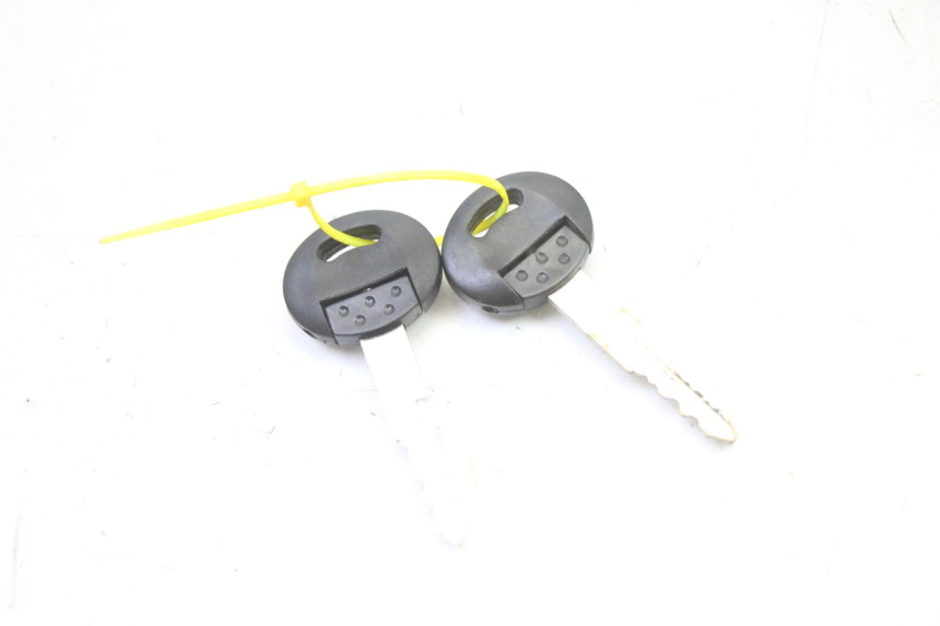 photo de BLOCCHETTO CHIAVI PEUGEOT STREETZONE I NAKED 2T 50 (2018 - 2020) - Stato della superficie e materiale