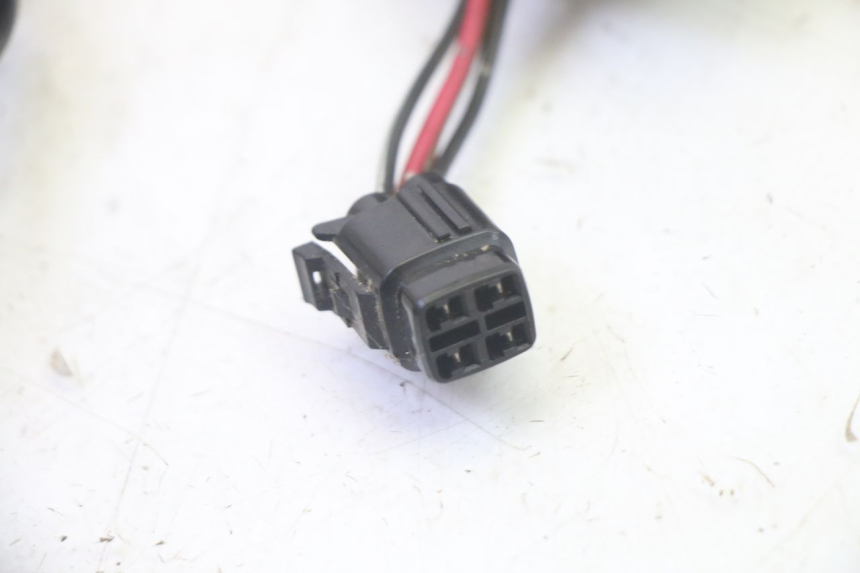 photo de BLOCCHETTO CHIAVI YAMAHA TTR 125 (2000 - 2020) - Primo piano tecnico