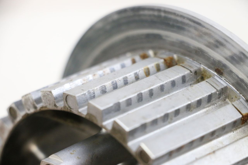 photo de MOZZO FRIZIONE YAMAHA FJR ABS 1300 (2006 - 2012) - Altra angolazione