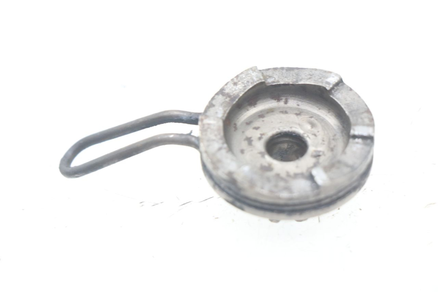 photo de Dado del pedale del cambio YAMAHA AEROX NAKED 2T 50 (2013 - 2017) - Zoom sullo stato d'uso