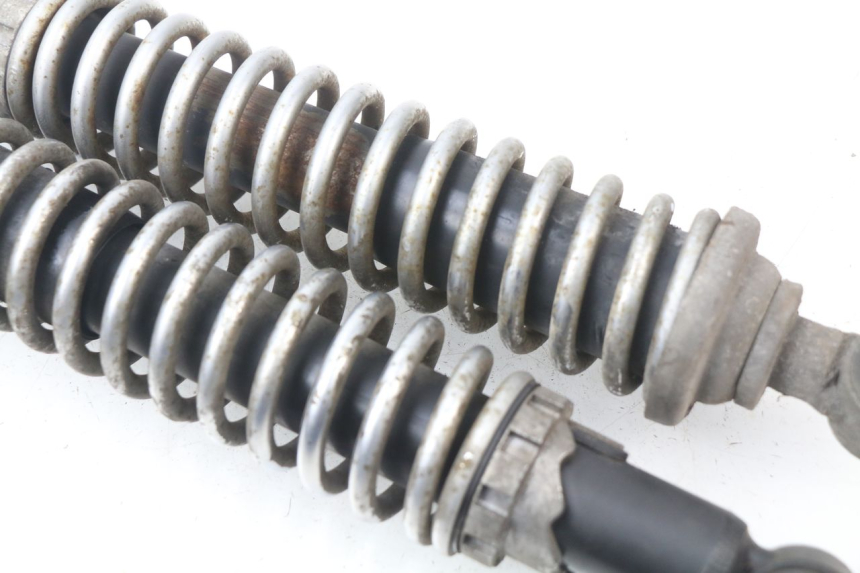 photo de COPPIA AMMORTIZZATORI POSTERIORI PIAGGIO BEVERLY 125 (1998 - 2005) - Primo piano tecnico