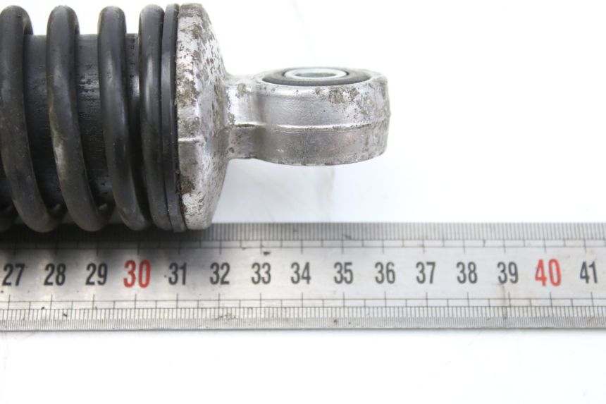 photo de COPPIA AMMORTIZZATORI POSTERIORI SUZUKI BURGMAN 125 (2007 - 2014) - Dettagli dei punti di fissaggio