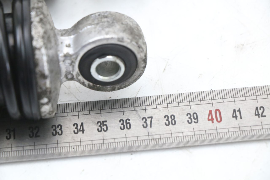 photo de COPPIA AMMORTIZZATORI POSTERIORI SUZUKI BURGMAN 125 (2007 - 2014) - Zoom sullo stato d'uso