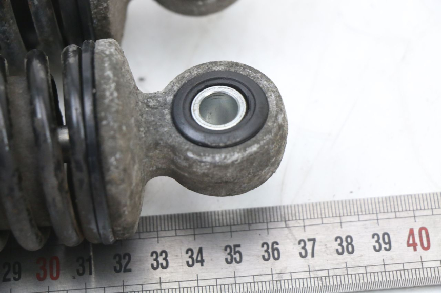 photo de COPPIA AMMORTIZZATORI POSTERIORI SUZUKI BURGMAN 125 (2007 - 2014) - Altra angolazione