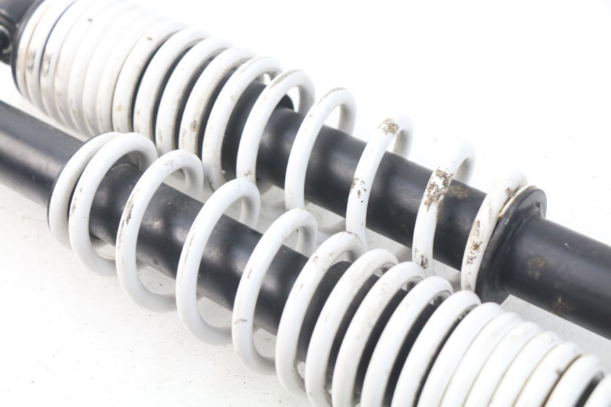 photo de COPPIA AMMORTIZZATORI POSTERIORI YAMAHA BW'S BWS 125 (2010 - 2013) - Primo piano tecnico