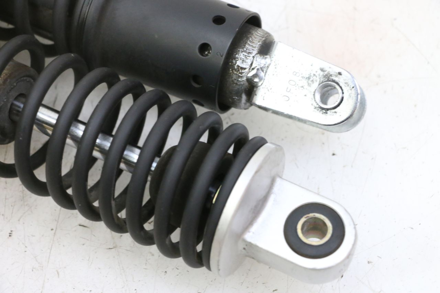 photo de COPPIA AMMORTIZZATORI POSTERIORI KYMCO DINK STREET 125 (2009 - 2014) - Primo piano tecnico