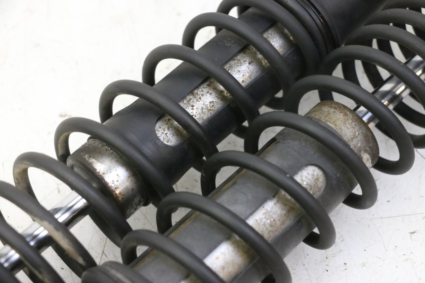 photo de COPPIA AMMORTIZZATORI POSTERIORI KYMCO DINK STREET 125 (2009 - 2014) - Dettagli dei punti di fissaggio