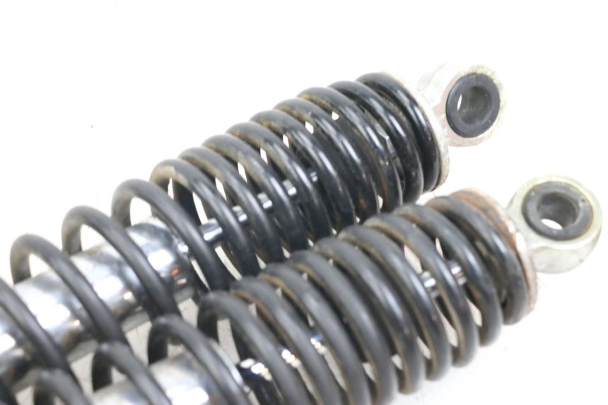 photo de COPPIA AMMORTIZZATORI POSTERIORI DAELIM S3 125 (2010 - 2017) - Dettagli dei punti di fissaggio